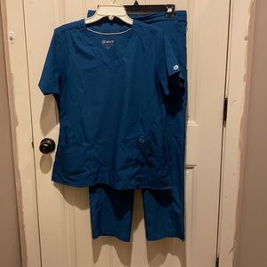 COPY - Wonder Wink Caribbean Blue Scrubs